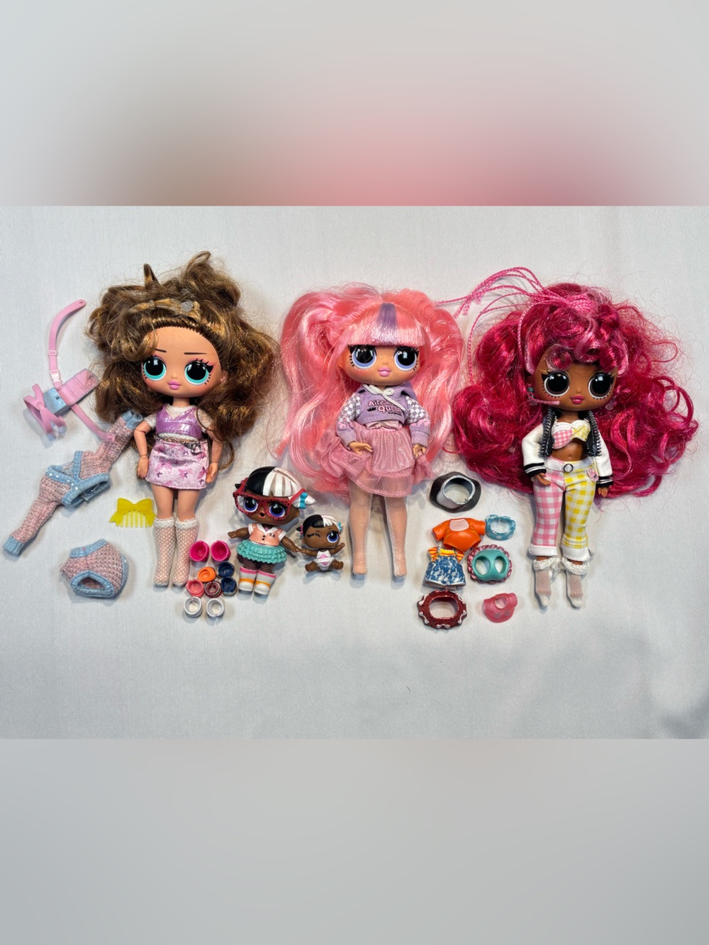 L.O.L. Surprise! Tweens Series 4 Bundle - 
& Accessories